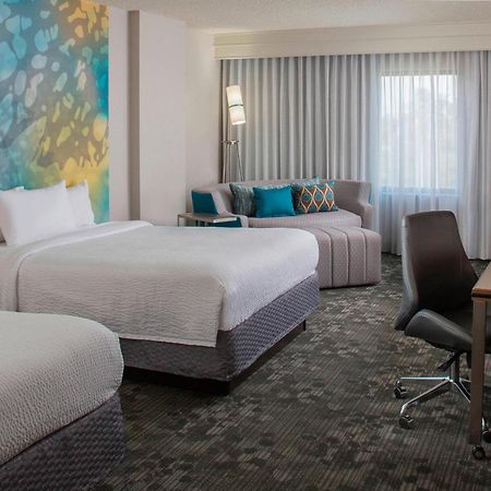 Courtyard By Marriott Orlando Lake Buena Vista In The Marriott Village Exterior photo