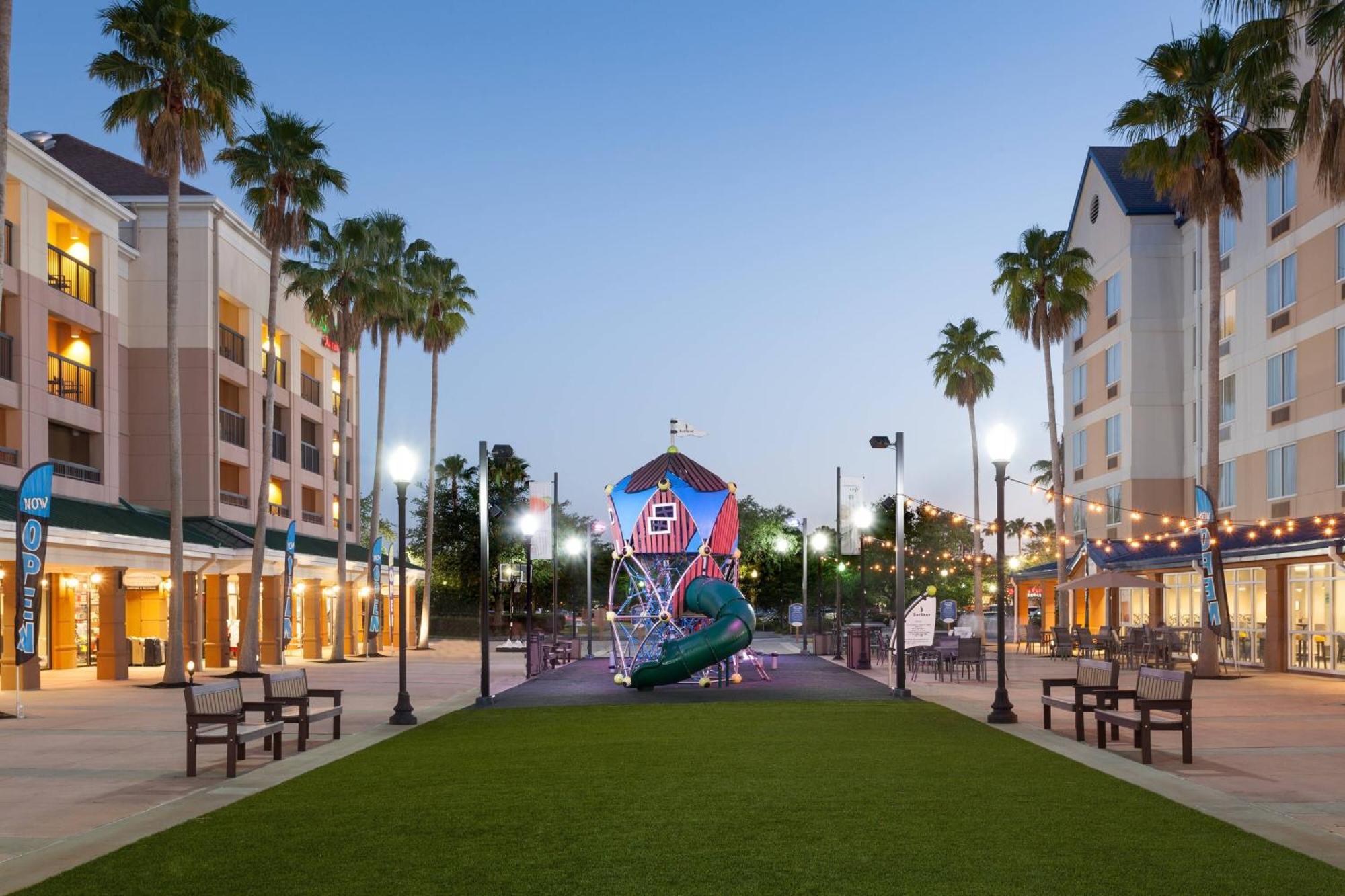 Courtyard By Marriott Orlando Lake Buena Vista In The Marriott Village Exterior photo